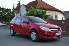 Opel Astra foto