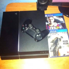 Sony PlayStation 4 foto