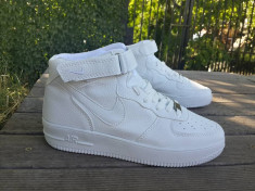 Adidasi / Ghete Nike Air Force 1 Noi foto