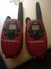 Motorola TalkAbout T5200 AA 2-Mile 14-Channel FRS Two-Way Radio (Pair) foto