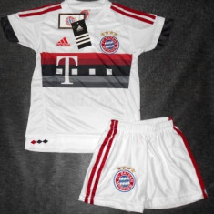 Compleu BAYERN MUNCHEN ,model nou 2015-2016,ROBBEN 10 foto