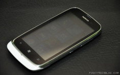 Nokia Lumia 610 foto