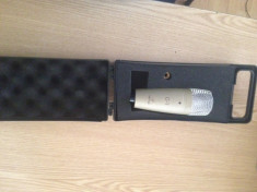 Microfon profesional Microfonul Behringer C-1 foto