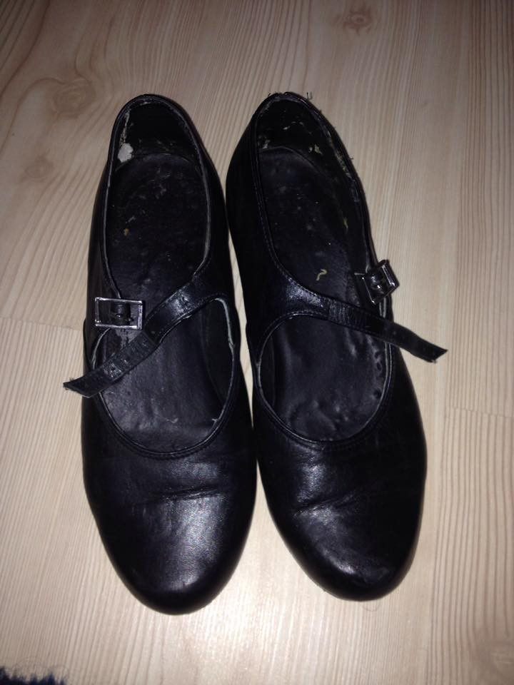 Pantofi negrii de piele pentru dansuri populare | arhiva Okazii.ro