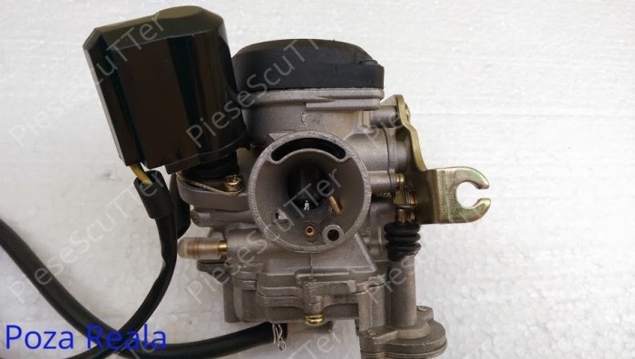 Carburator complet Scuter Baotian / Bautian ( 80cc ) Carburator complet Scuter Baotian / Bautian ( 80cc )