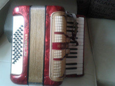 Vand acordeon Hohner student 40 foto