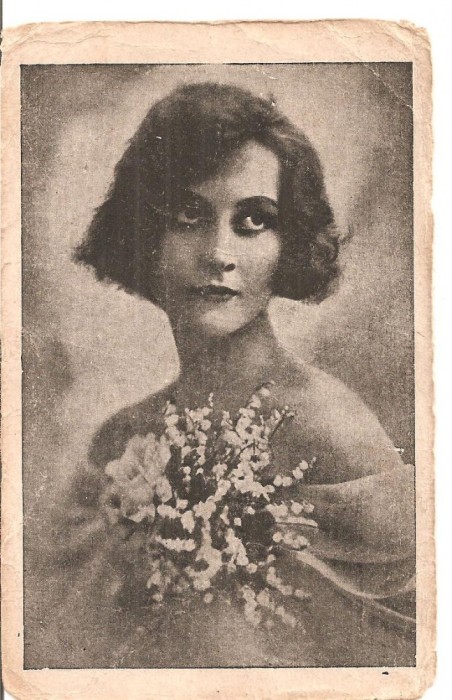 CPI (B5304) CARTE POSTALA - FEMEIE CU FLORI, BUST, EDITURA SOCEC, 1930