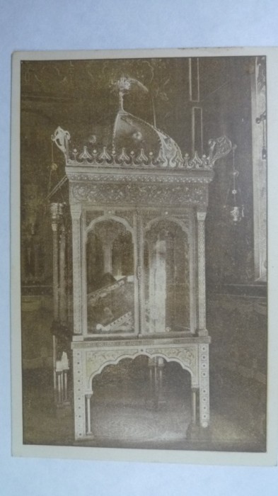 CURTEA DE ARGES - INTERIOR DE BISERICA