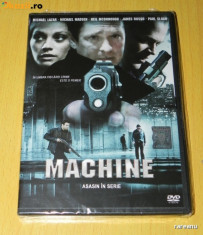 DVD FILM MACHINE / ASASIN IN SERIE NOU. SIGILAT. SUBTITRARE IN LIMBA ROMANA foto