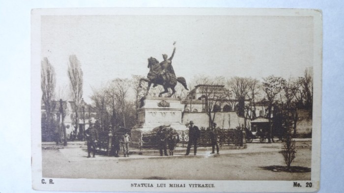 BUCURESTI - STATUIA LUI MIHAI VITEAZUL - SEPIA - PERIOADA INTERBELICA