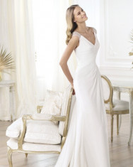 Rochie mireasa Lali Pronovias colectia 2015 foto