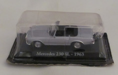 Mercedes 230 SL - 1/43 foto