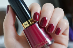 OJA REVLON NAIL ENAMEL 620 BEWITCHING foto