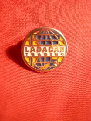 Insigna Auto Reclama de Comercializare LADA Car Trading , d= 1,8 cm foto