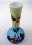 Impresionanta vaza din sticla opalina, pictata manual (1)