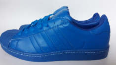 Adidasi Adidas Superstar albastru total .Model 2015 foto