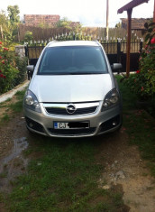 Opel Zafira foto