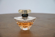 TRESOR de LANCOME / EDP FLACON 50 ML RAMAS JUMATATE foto