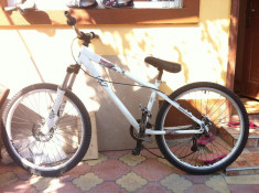 bicicleta mongoose foto