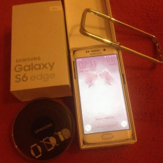 Samsung Galaxy S6 Edge 32 GB + incarcator wifi + 2 huse foto