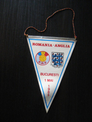 Romania - Anglia (1 mai 1985) / fanion foto