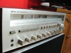 receiver akai as-1080 db, cap de serie, defect foto