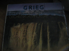 Grieg, concert pentru pian - disc vinil (vynil), pick-up foto