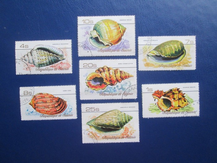 TIMBRE STRAINE GUINEE SERIE