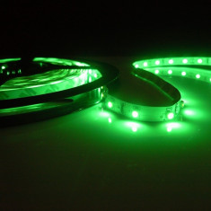 Banda LED verde 3528 60 led m ideal tunning auto mobilier reclame farmacii foto