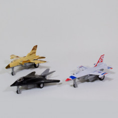 Set avioane de vanatoare din metal foto