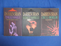 DARREN SHAN - CIRCUL ORORILOR + UCENICUL VAMPIRULUI + TUNELELE SANGELUI - 2008/9 foto