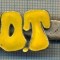 1356 NEW INSIGNA CU CLEMA - ARE INSCRIPTIA ,,H. O. T&quot; -starea care se vede