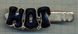 1349 NEW INSIGNA CU CLEMA - ARE INSCRIPTIA ,,H. O. T&quot; -starea care se vede