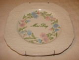 Impresionanta farfurie decorativa din portelan englezesc Unicorn Tableware