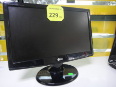 Monitor LG Flatron W1943ss-PF (lef) foto