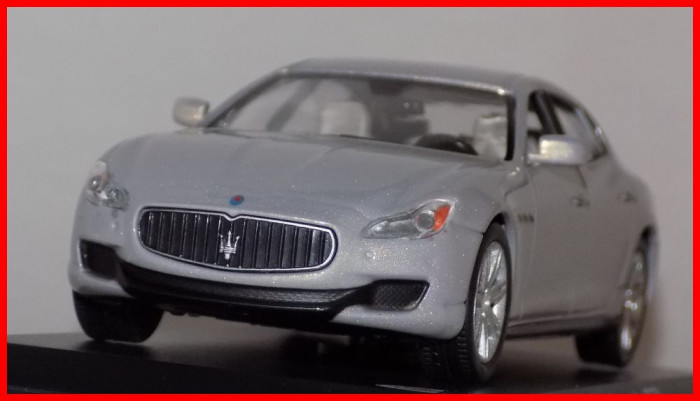 2013 - MASERATI QUATTROPORTE GTS (scara 1/43) WHITE BOX