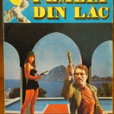 Raymond Chandler - Femeia din lac