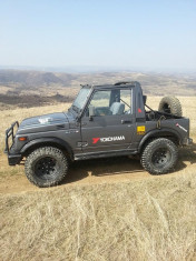 Suzuki Samurai foto