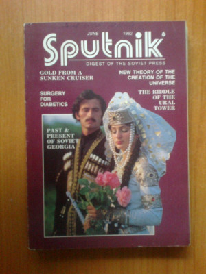 h1a Sputnik june 1982 - stare f.buna 174 pagini color in limba engleza foto