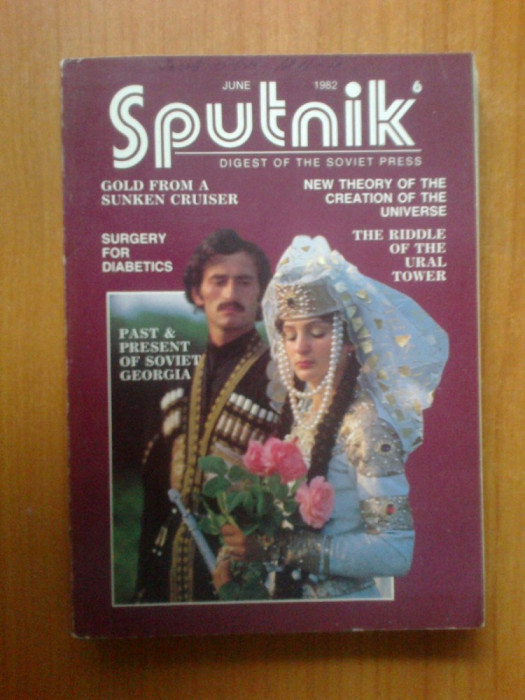 h1a Sputnik june 1982 - stare f.buna 174 pagini color in limba engleza