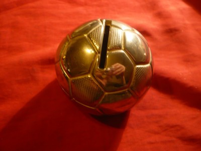Pusculita - Minge de Fotbal , metal argintat , d= 7 cm foto