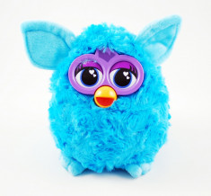 Furby din plus - o jucarie interactiva si amuzanta foto