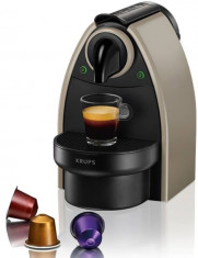 Nespresso Krups Essenza XN 2140 Earth, 0.9 l, 19 bari, Maro-negru Cafea capsule foto