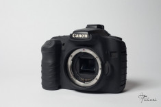 Canon 40D (cu armor case cauciuc) foto