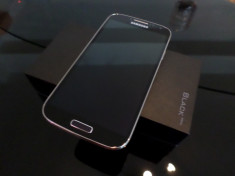Telefon Samsung Galaxy S4 I9505 black nou full box tiplele pe el negru foto