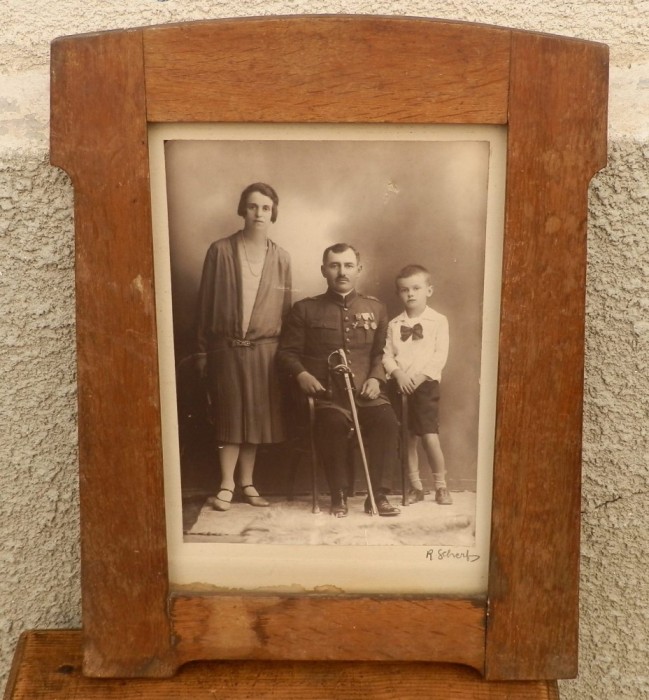 Fotografie ofiter roman cu familia perioada primul razboi