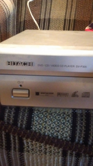 DVD Hitachi DV-P305