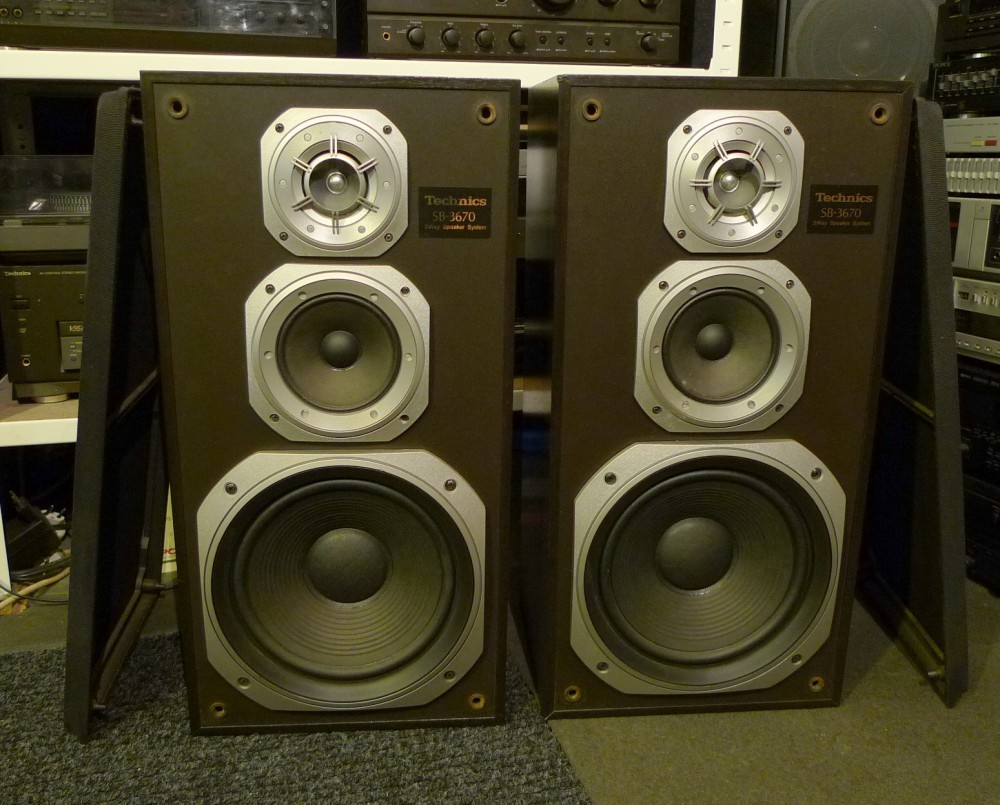 Boxe Technics SB-3670 cap serie, 100 / 200W / 8 Ohmi, poze reale ...