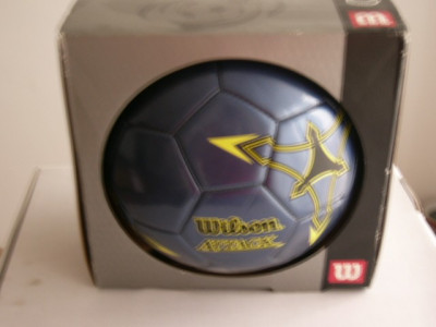 BRf - MINGE FOTBAL - WILSON ATTACK foto