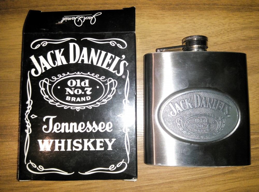 Sticla/Sticluta Metalica de Buzunar pt Bautura Jack Daniel?s Originala |  arhiva Okazii.ro